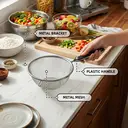 16cm Long Handled Metal Sieve
Fine Mesh Sieve Kitchen Colander Draining Washing Sifting image 3